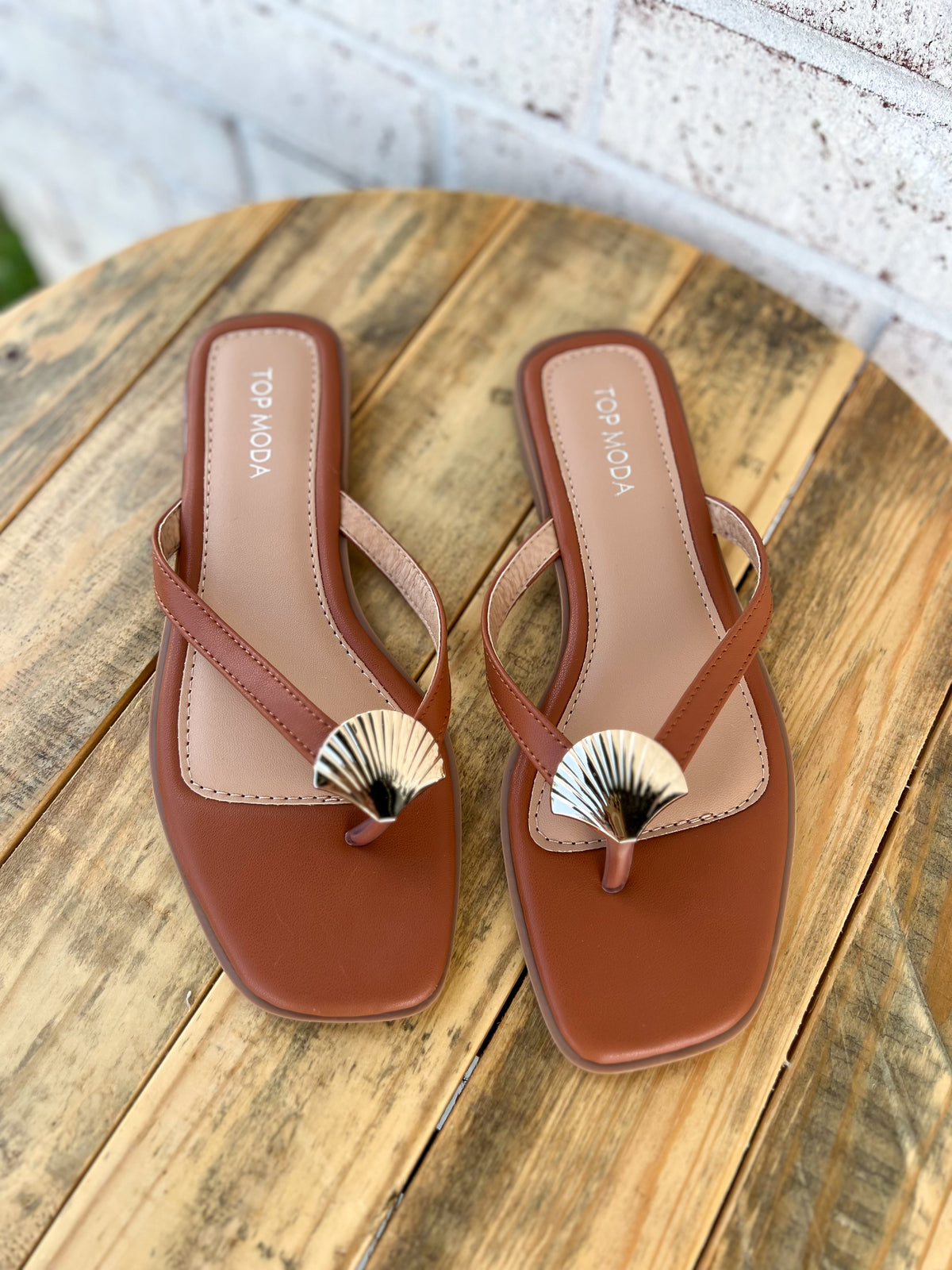 Doha Sea Shell Icon Flip Flop