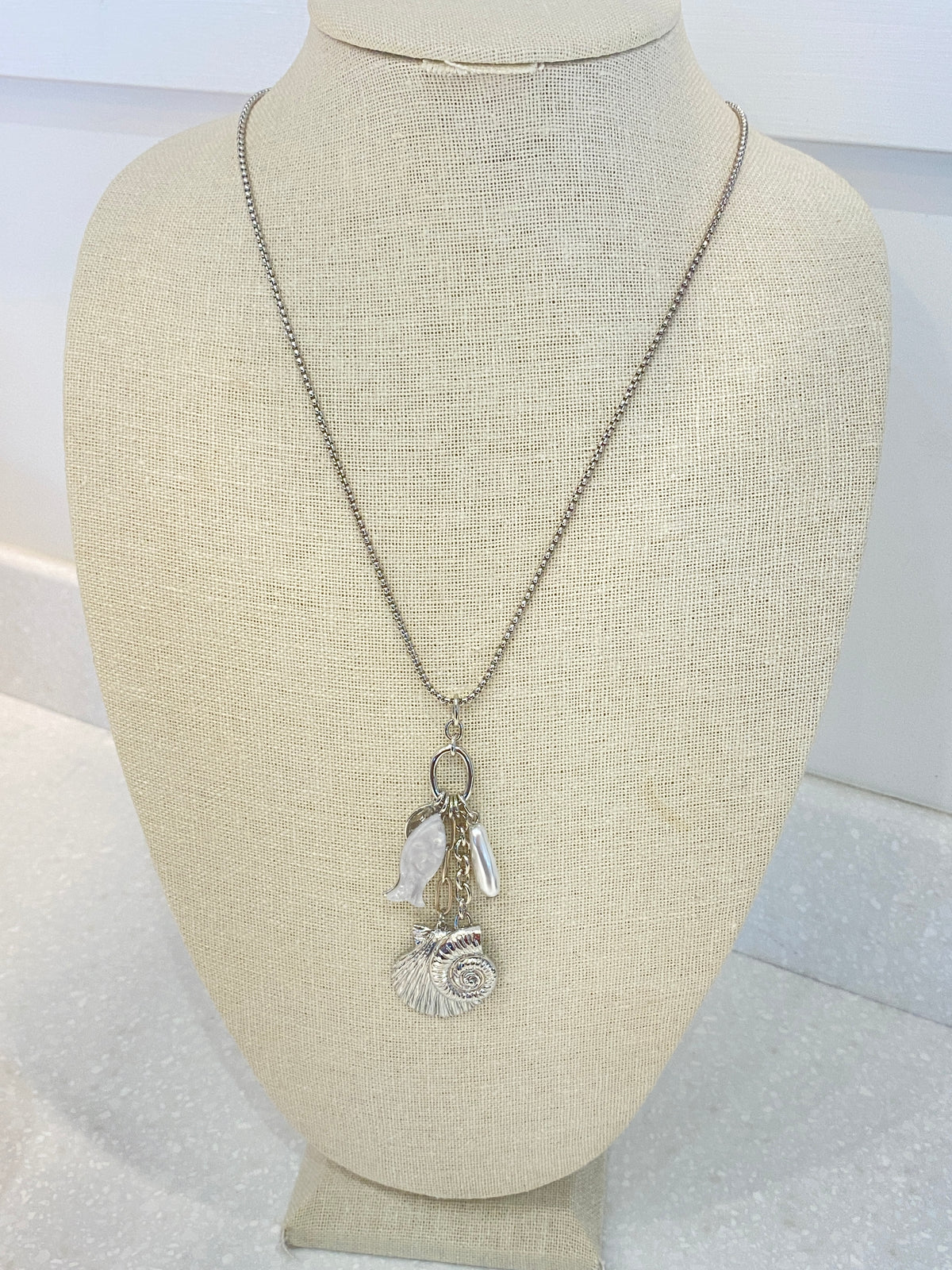 Silver Seashell Pendant Necklace