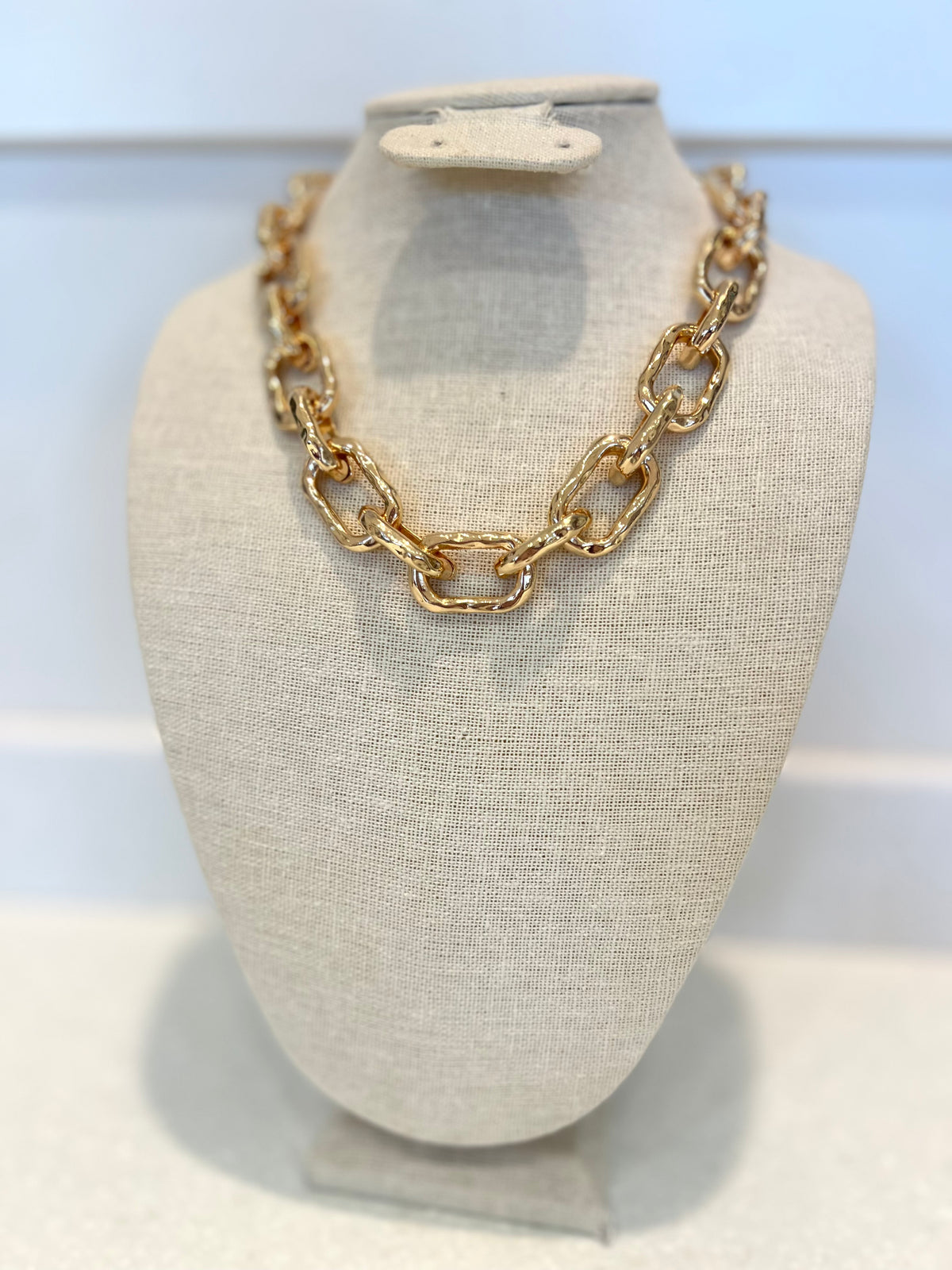 Chunky Chain Link Necklace