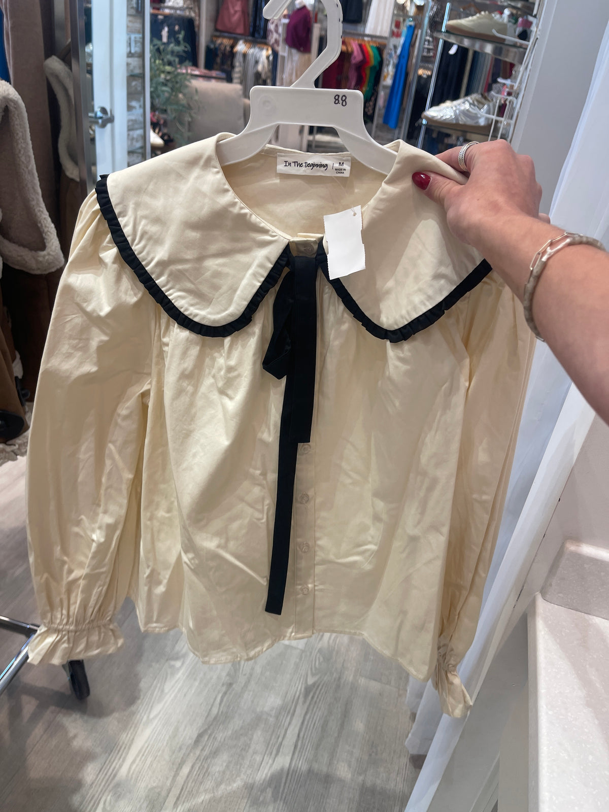 Peter Pan Collared Top
