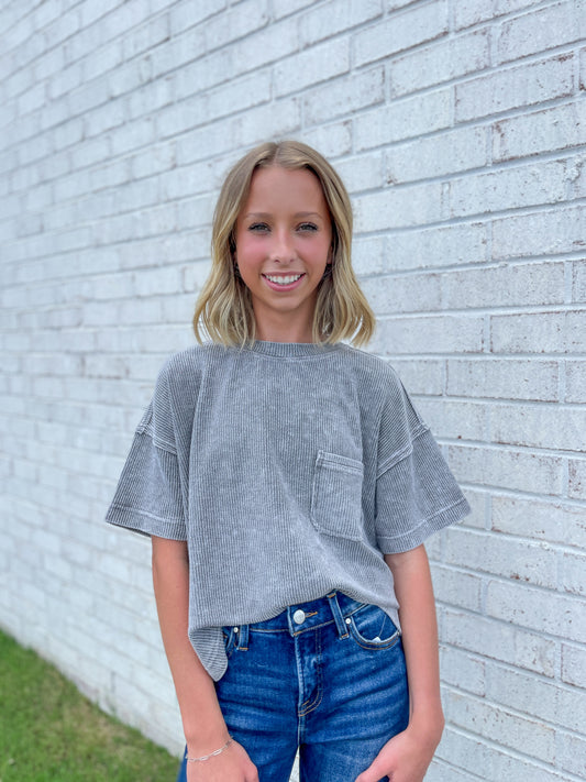 Cropped Ribbed Pocket Tee