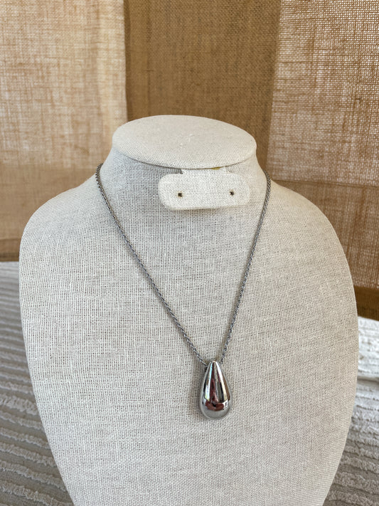 Silver Teardrop Necklace