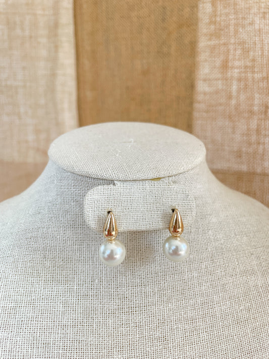 Gold Pearl Pointed Earrings