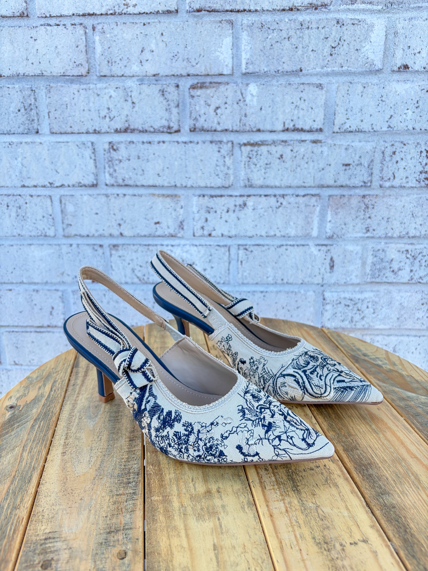 Solana Closed Toe Heal