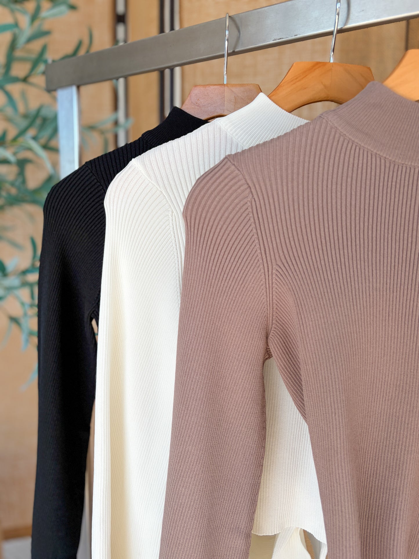 Tie Back Ribbed Crop Top