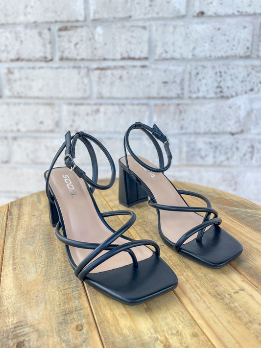 Steffi Black Heel