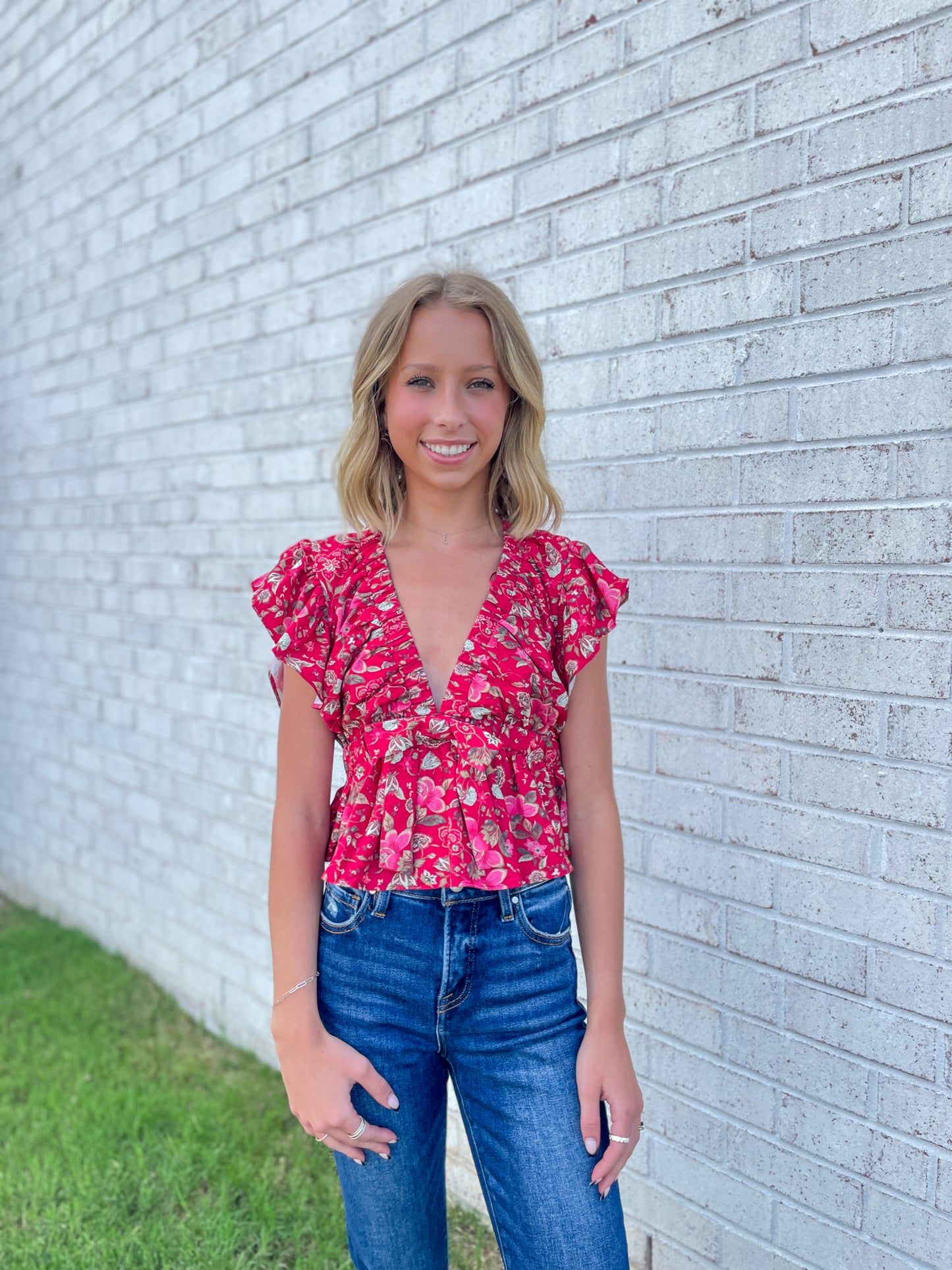 Cropped V-Neck Printed Top