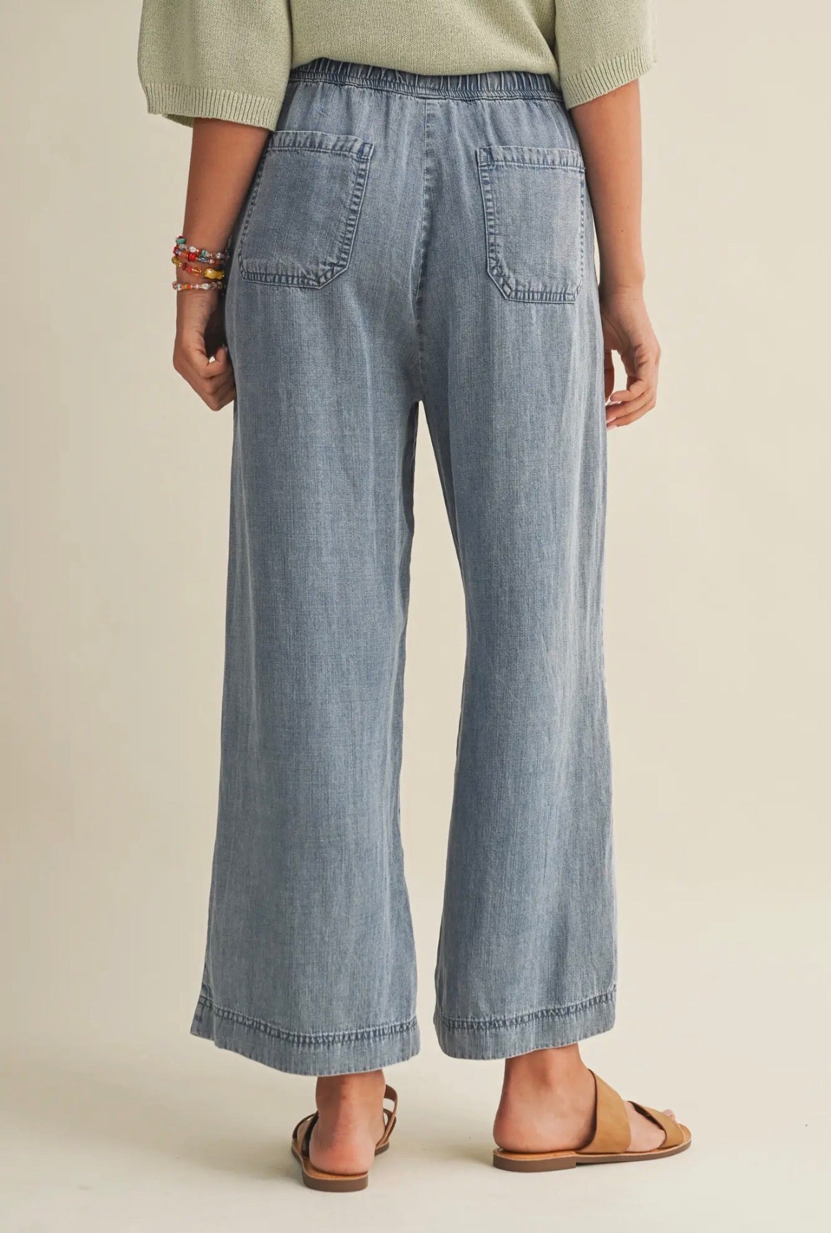 Elastic Waist Cropped Pants