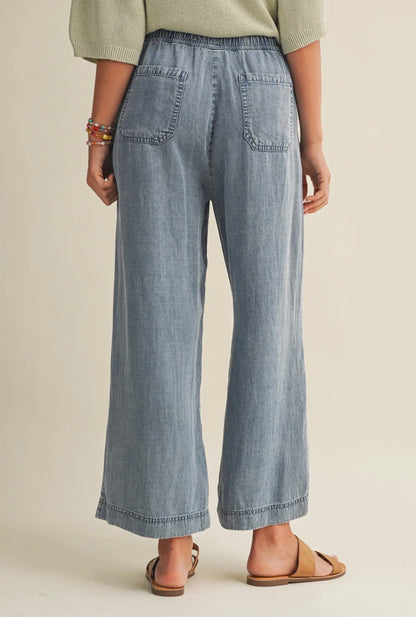 Elastic Waist Cropped Pants