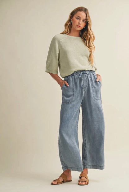Elastic Waist Cropped Pants