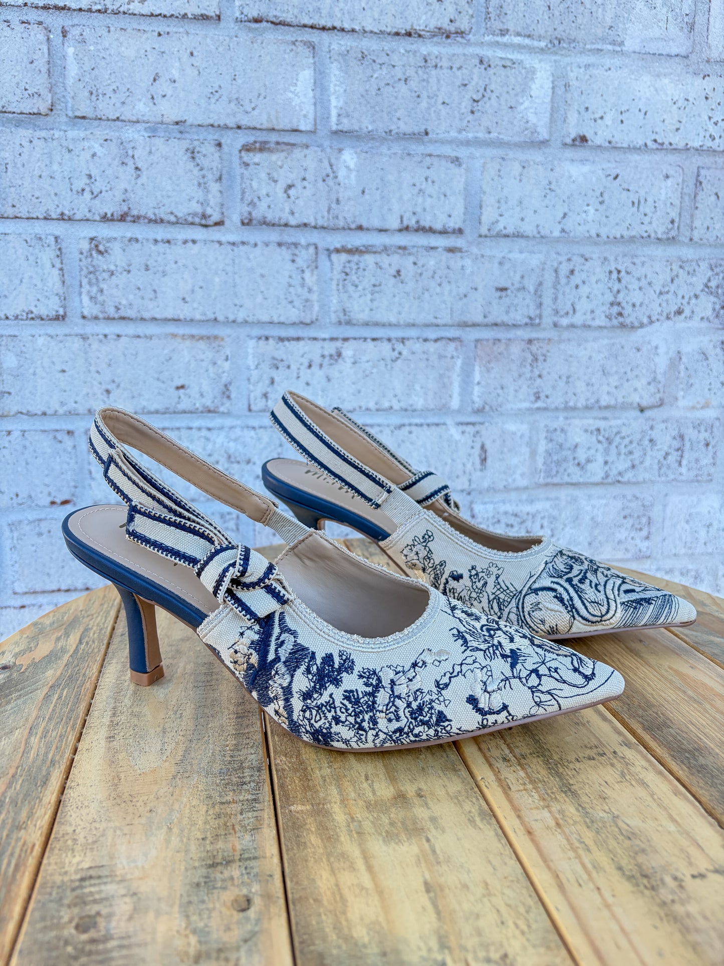 Solana Closed Toe Heal