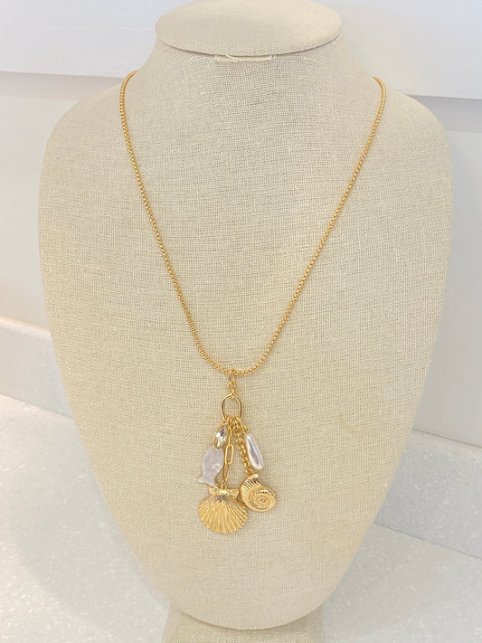 Gold Seashell Pendant Necklace