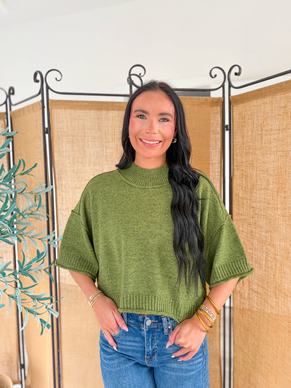 Mock Neck Quarter Sleeve Top