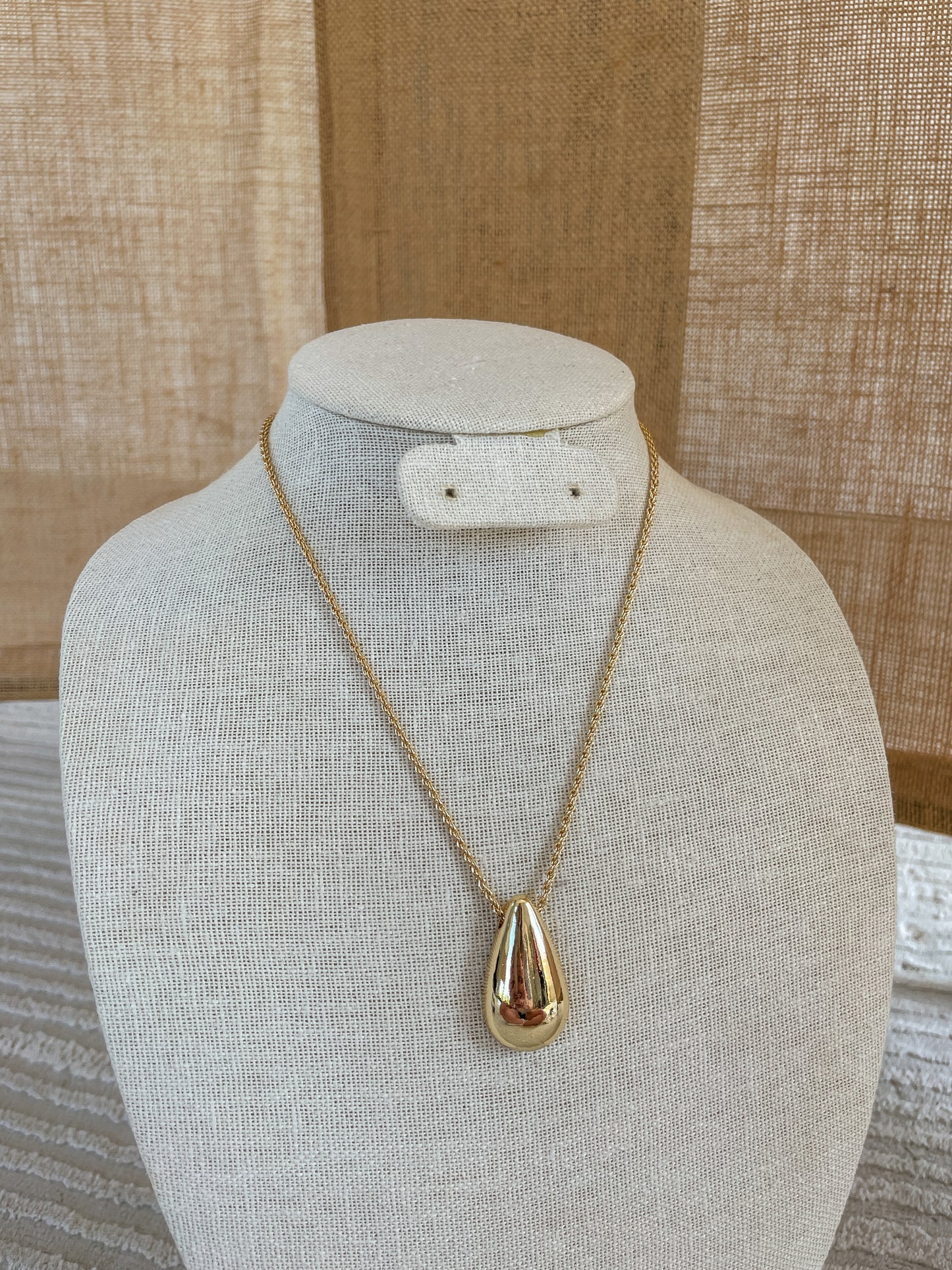 Gold Teardrop Necklace