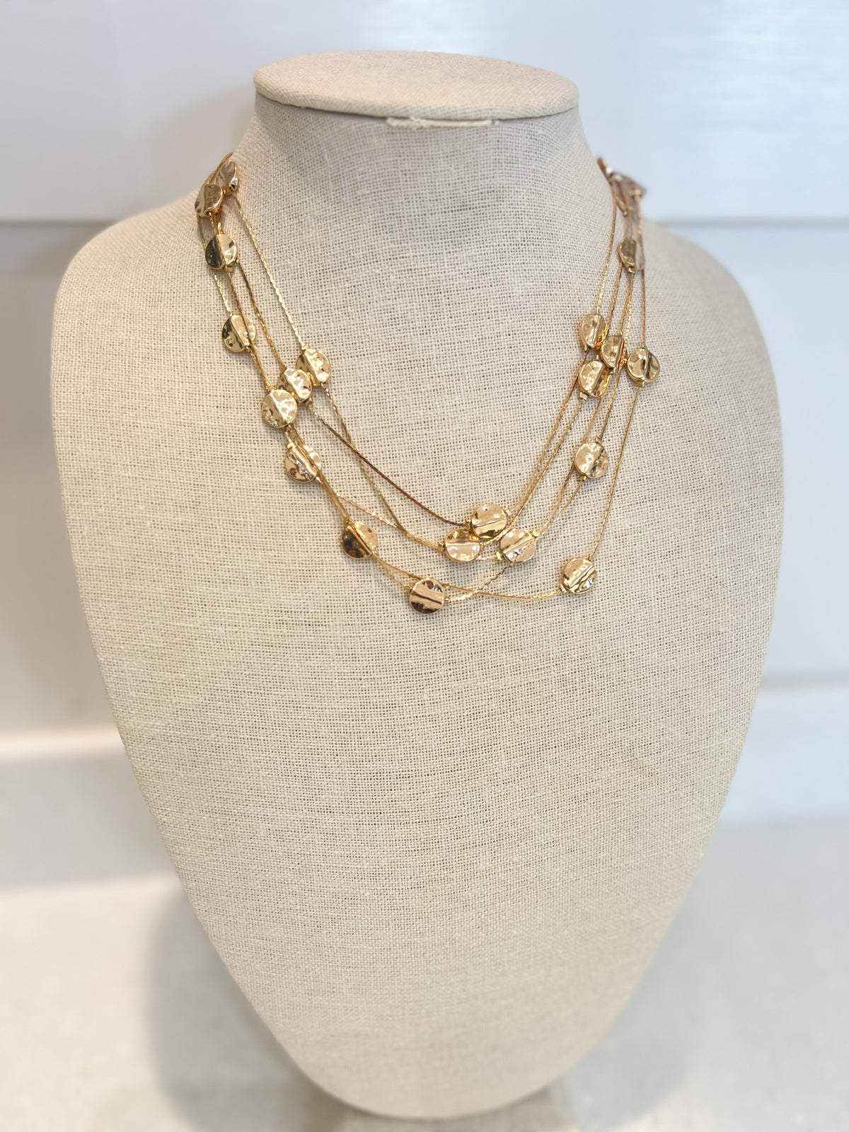 Layered Flat Bead Short Necklace