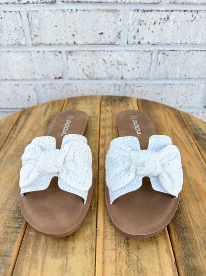 Road Eyelet Sandal