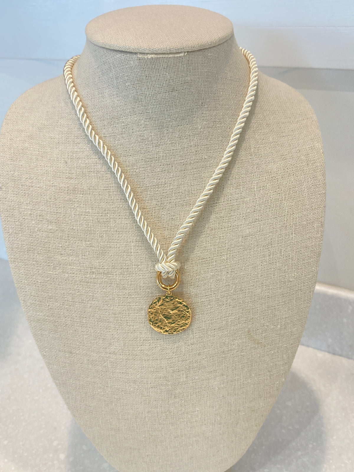 Rope Pendant Necklace