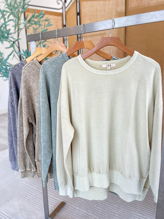 Everyday Lightweight Crew Neck