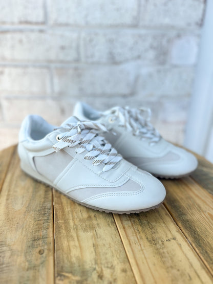 Yadira Off White Sneaker