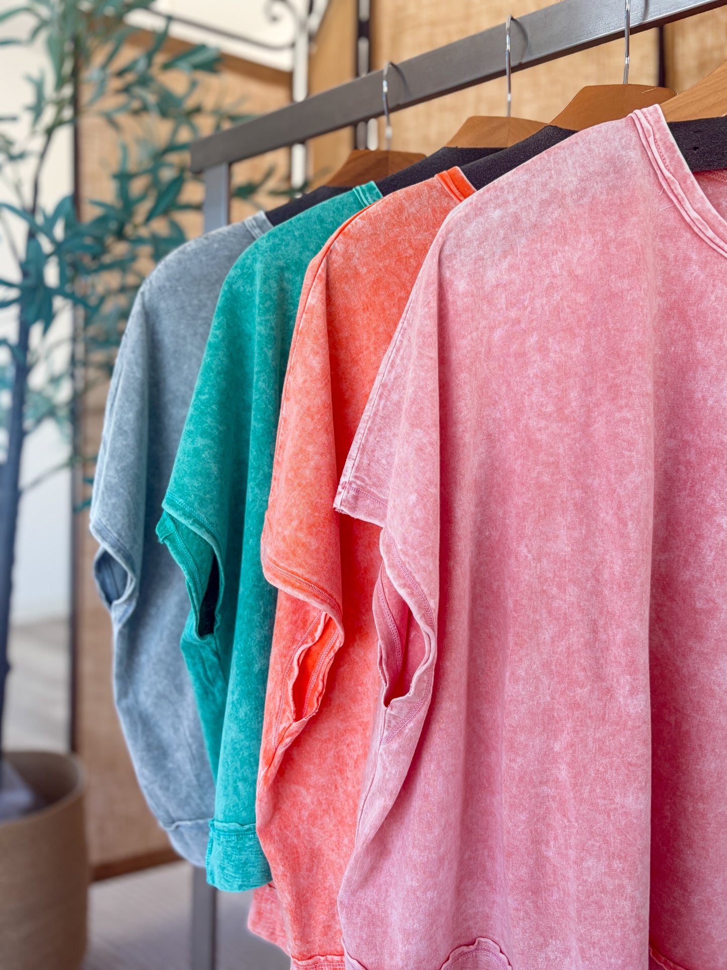 Basic Acid Wash Pocket T-Shirt