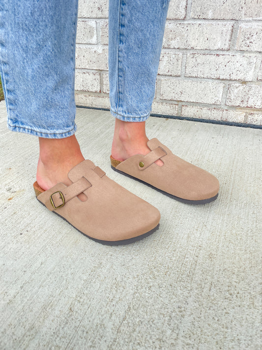 Regis Slip On