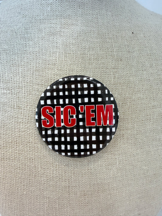 Sic ‘Em Gameday Pin