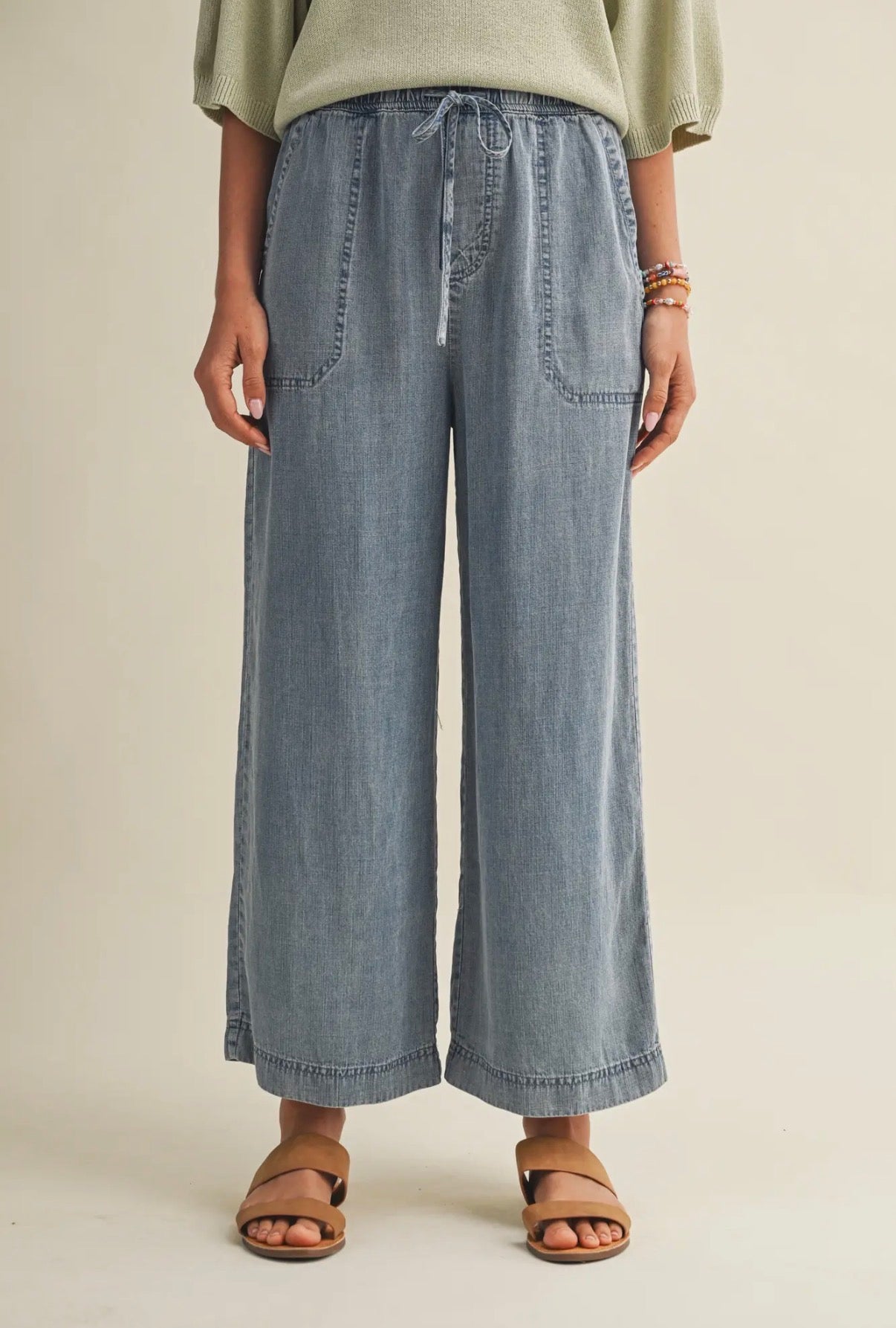 Elastic Waist Cropped Pants
