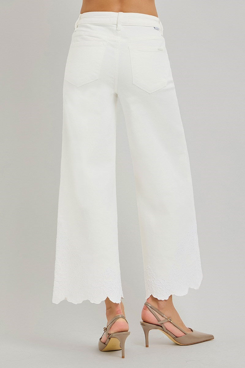 Risen High Waisted Cropped Jeans